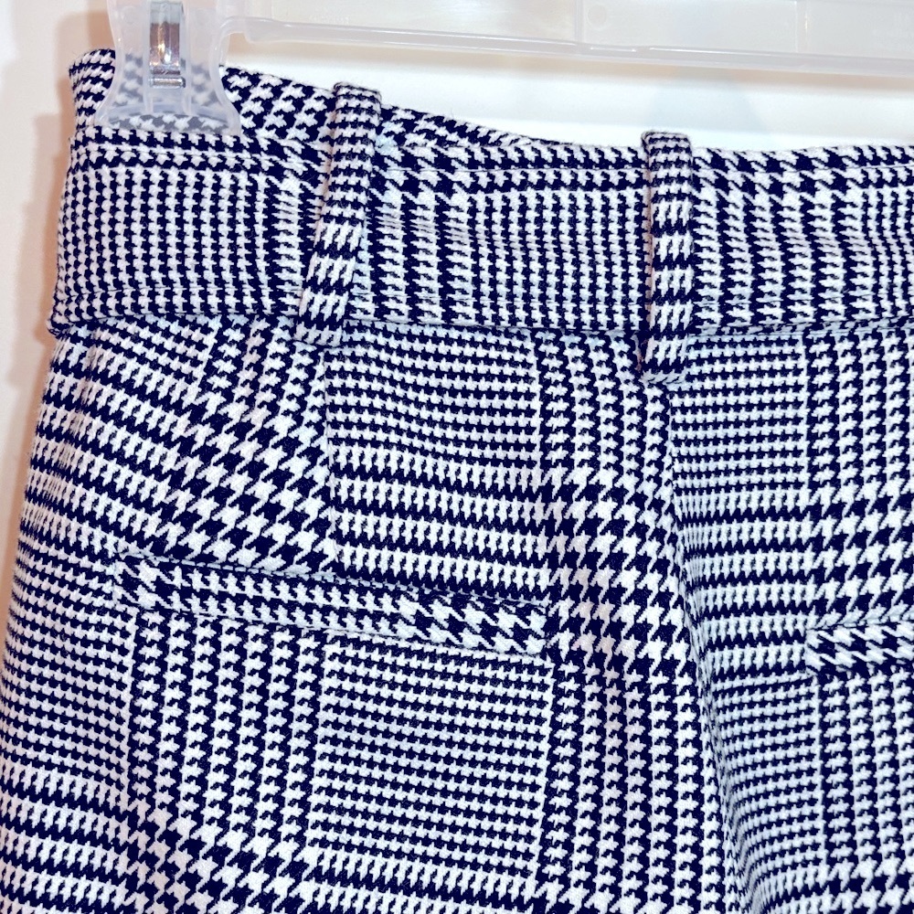 Black‎ & white Plaid Capris - removable Belt